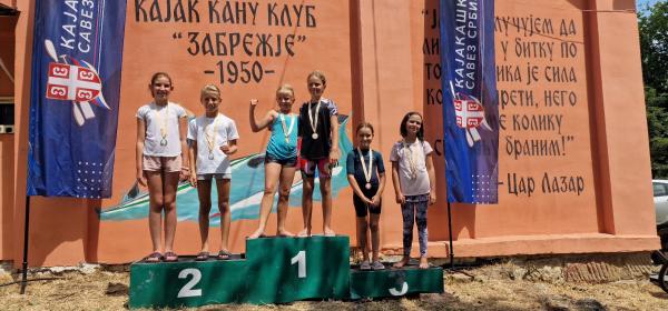 Novih 12 medalja za kraj liga mlađih kategorija. Pioniri vicešampioni!